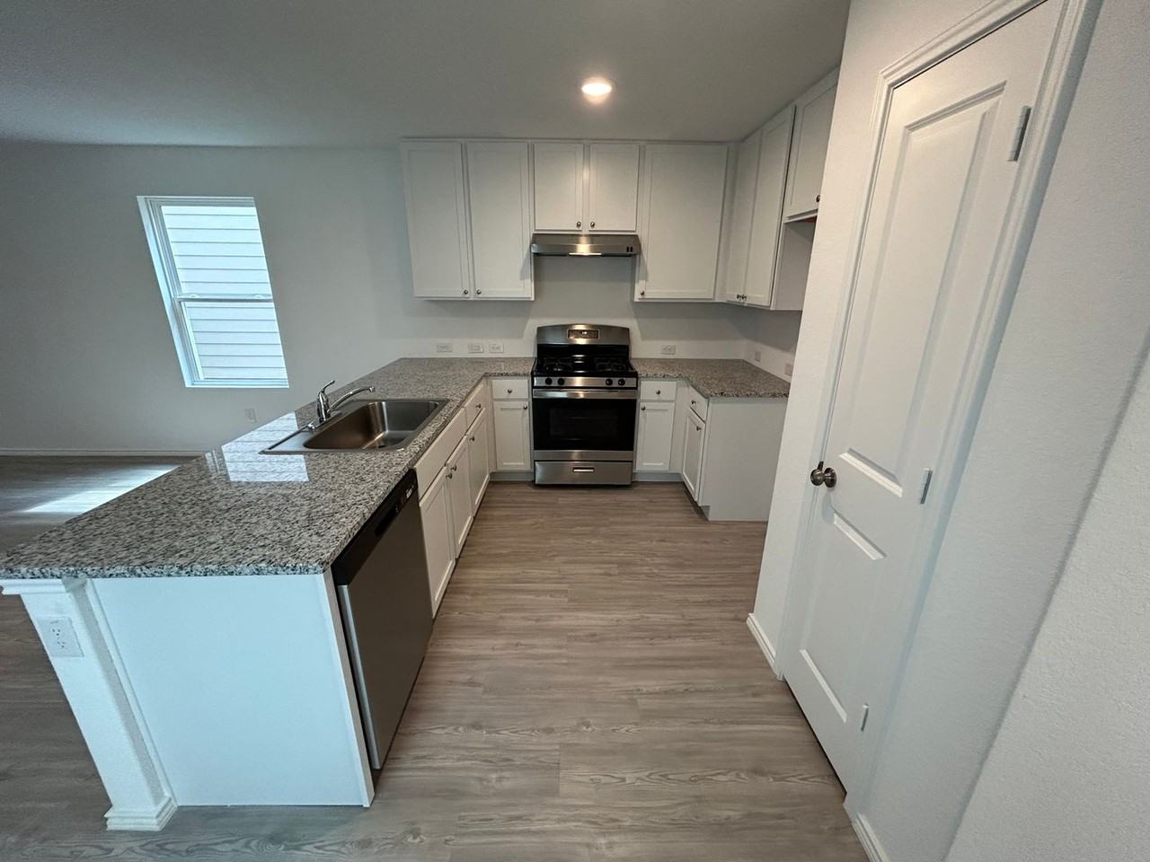 11026 Tree Line - Photo 5 of 23