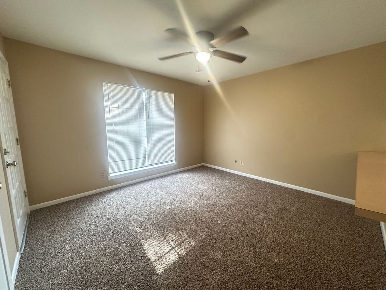 2206 Urbandale St - Photo 2 of 14