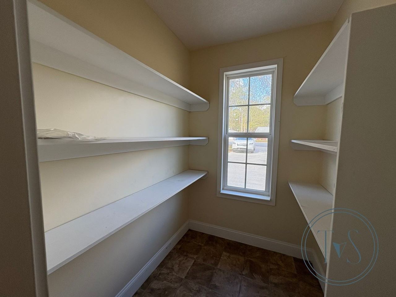 721 Lee Road - Photo 7 of 11