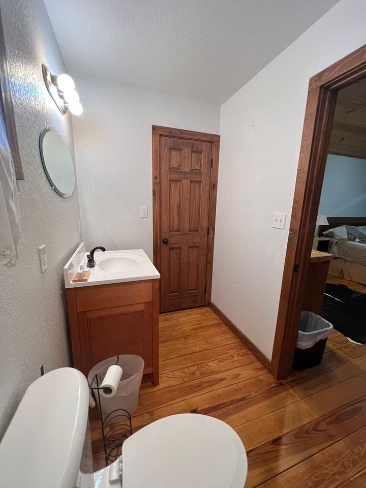 961 Buttercup Ln - Photo 2 of 9