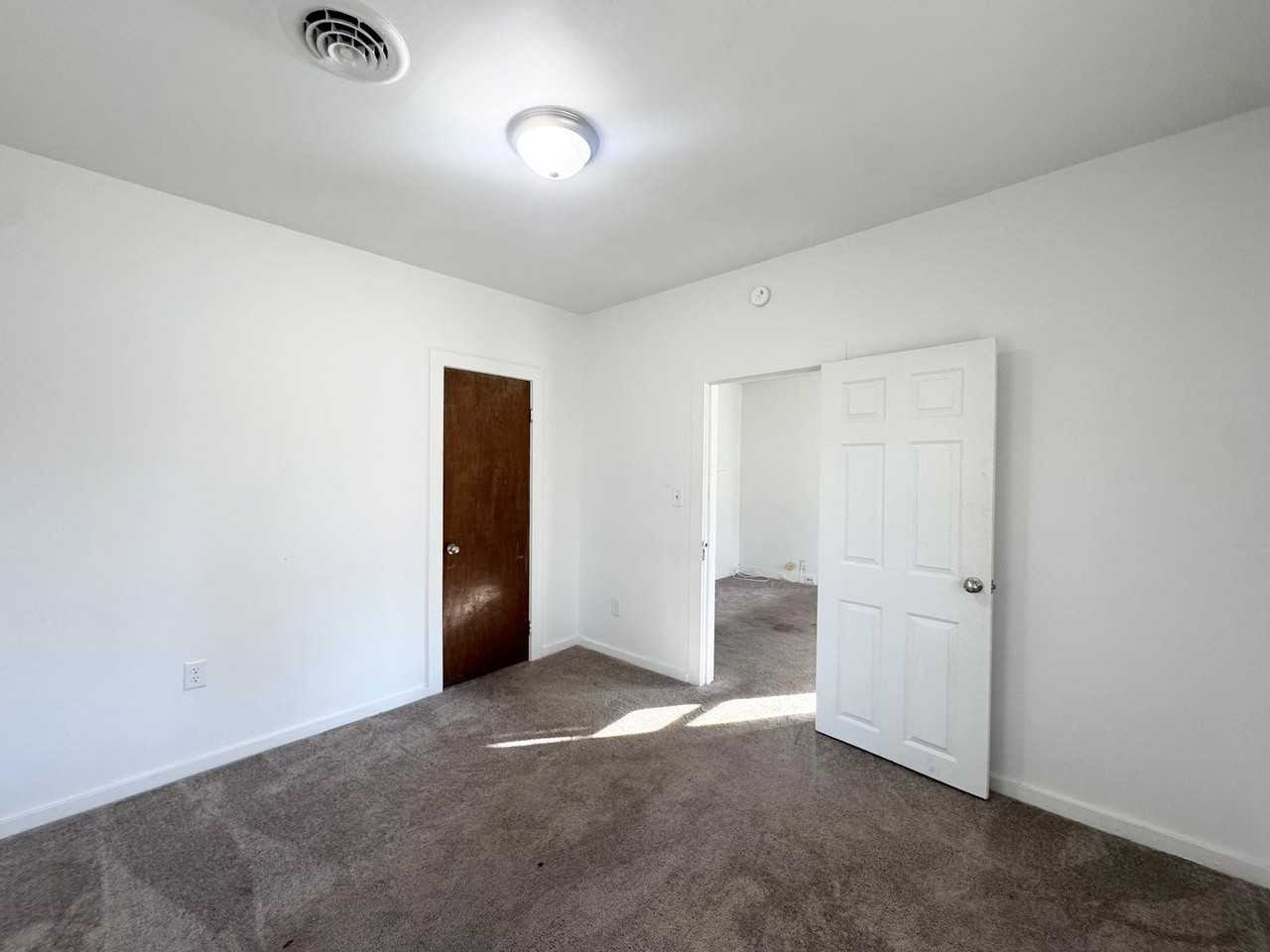 508 Bank St - Photo 3 of 8