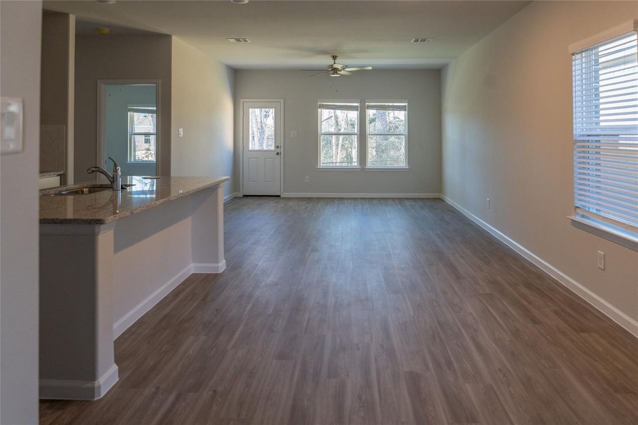 56 Valiant Ridge Trl - Photo 4 of 26