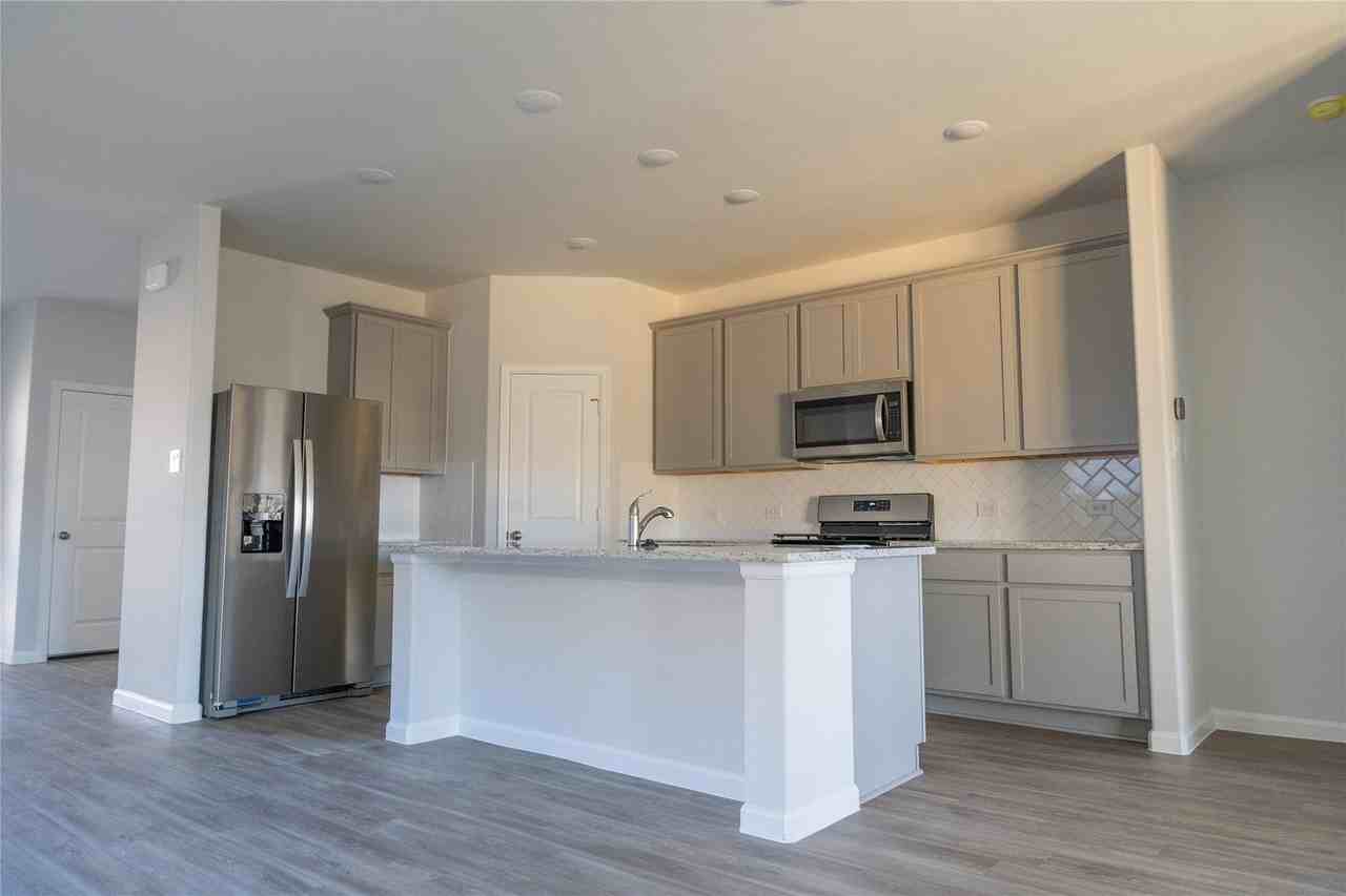 56 Valiant Ridge Trl - Photo 5 of 26