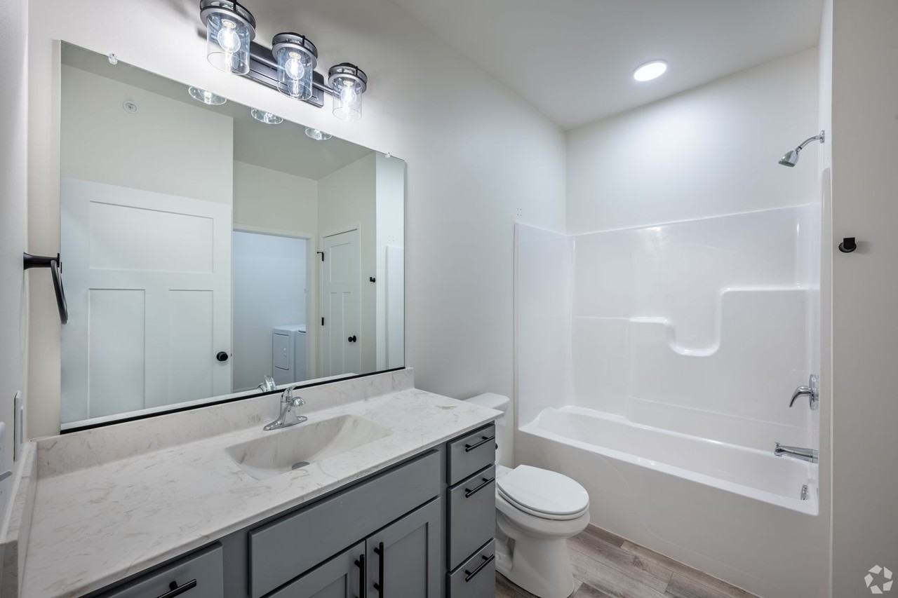 761 Parent Street - Photo 6 of 29