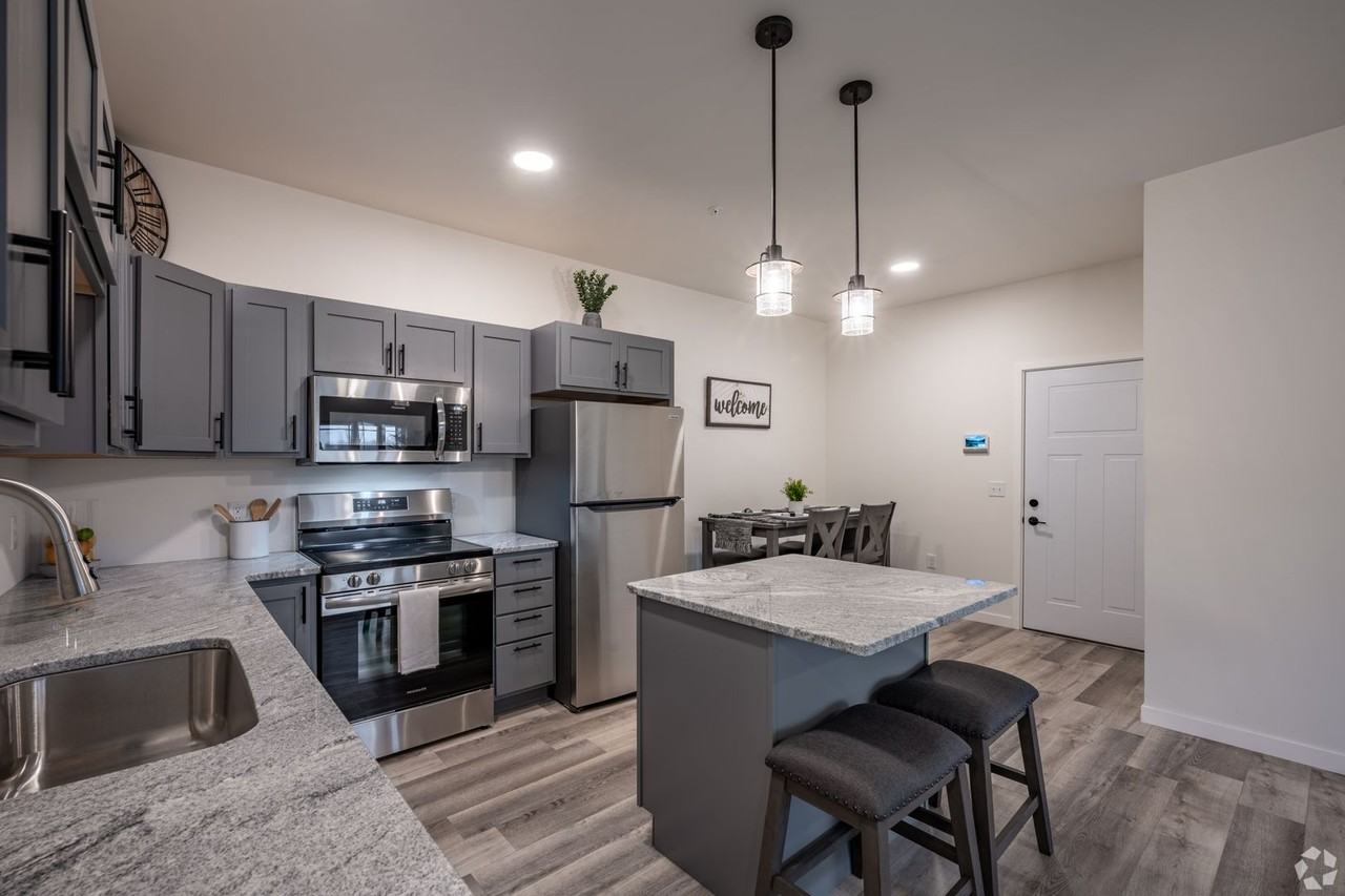 764 Meridian Street - Photo 3 of 37