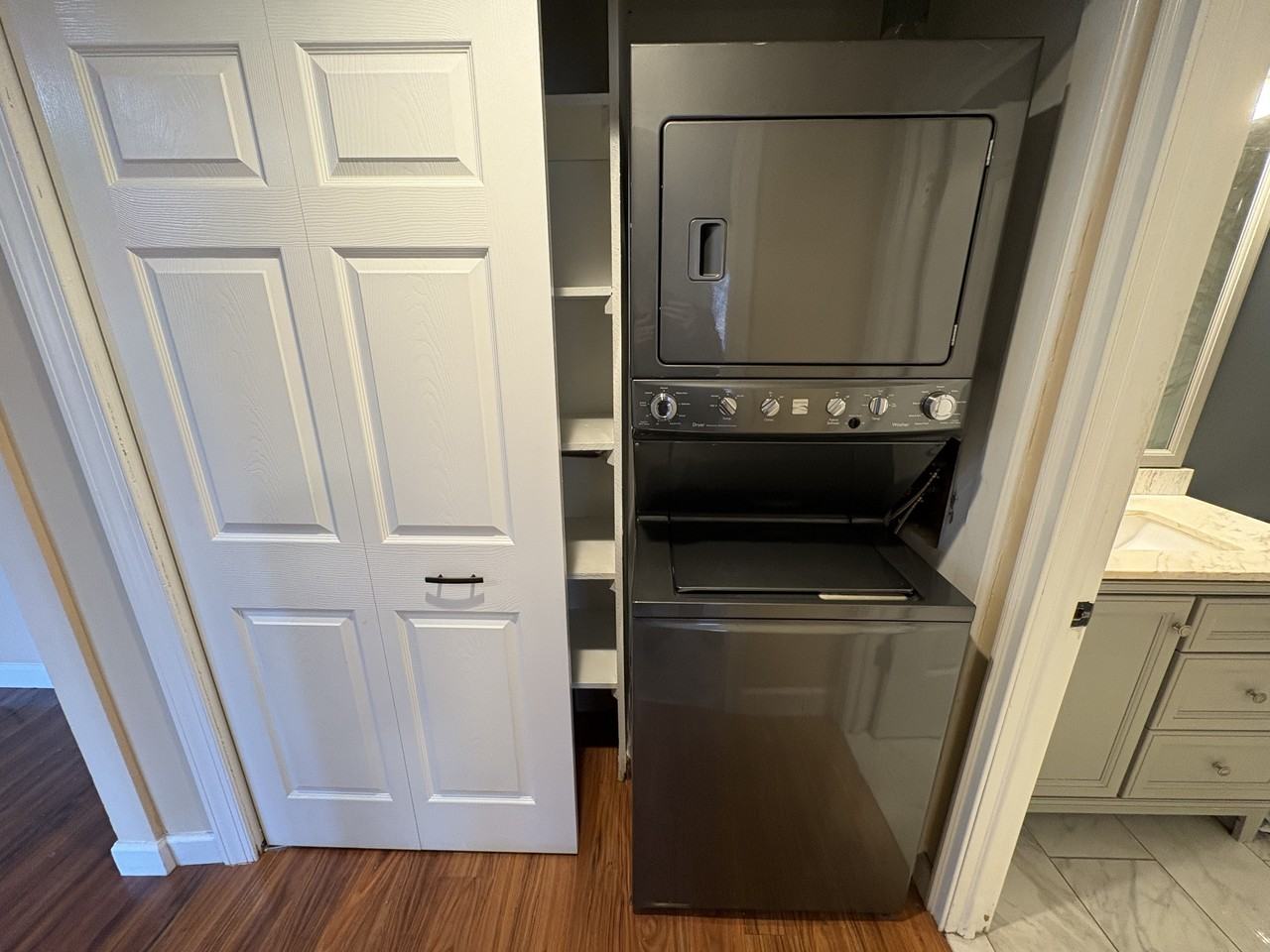 12 Sagamore Hills Drive - Photo 3 of 8