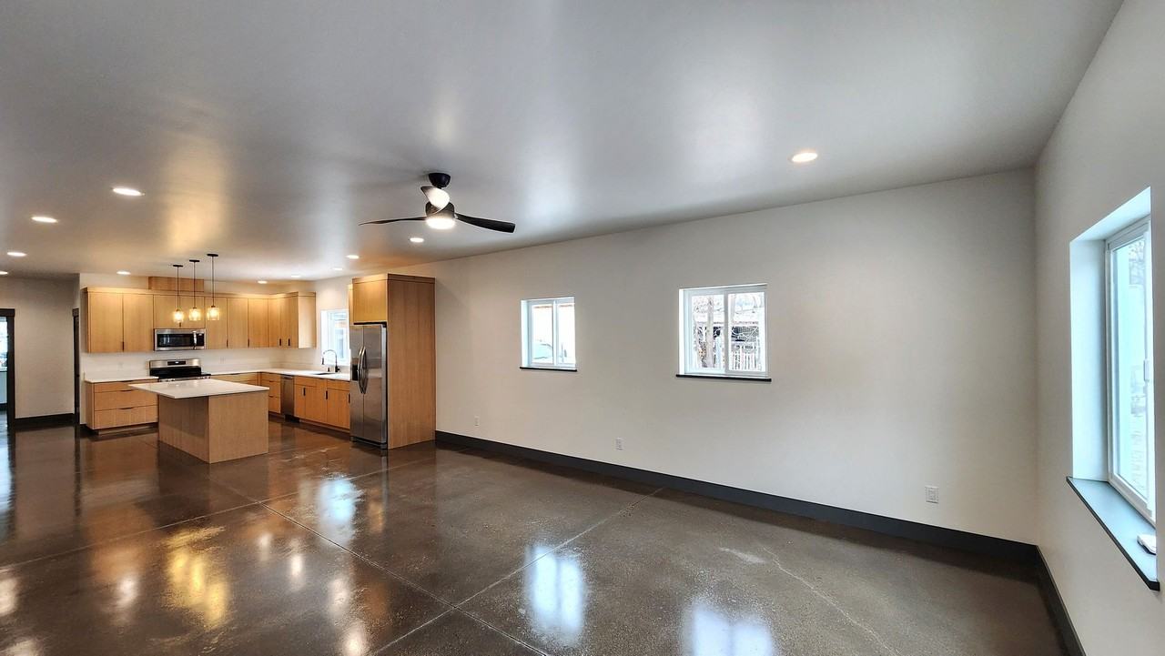 521 Montana Ave - Photo 5 of 39