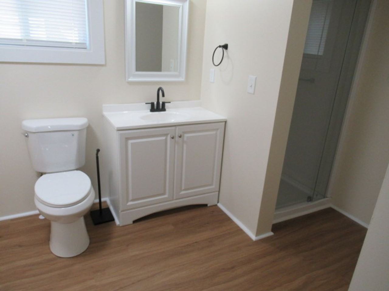 609 North Aycock Street - Photo 4 of 22