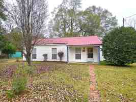 featured image of 3891 Frasier Street