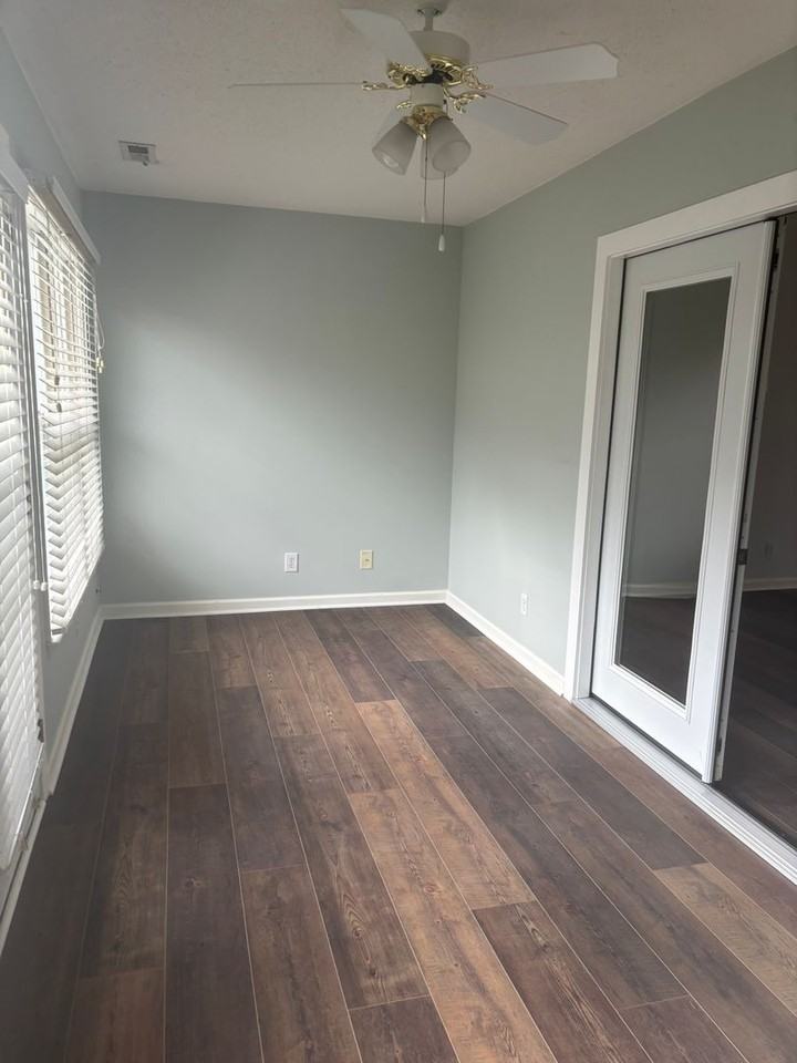 110 Hidden Creek Cir - Photo 6 of 9