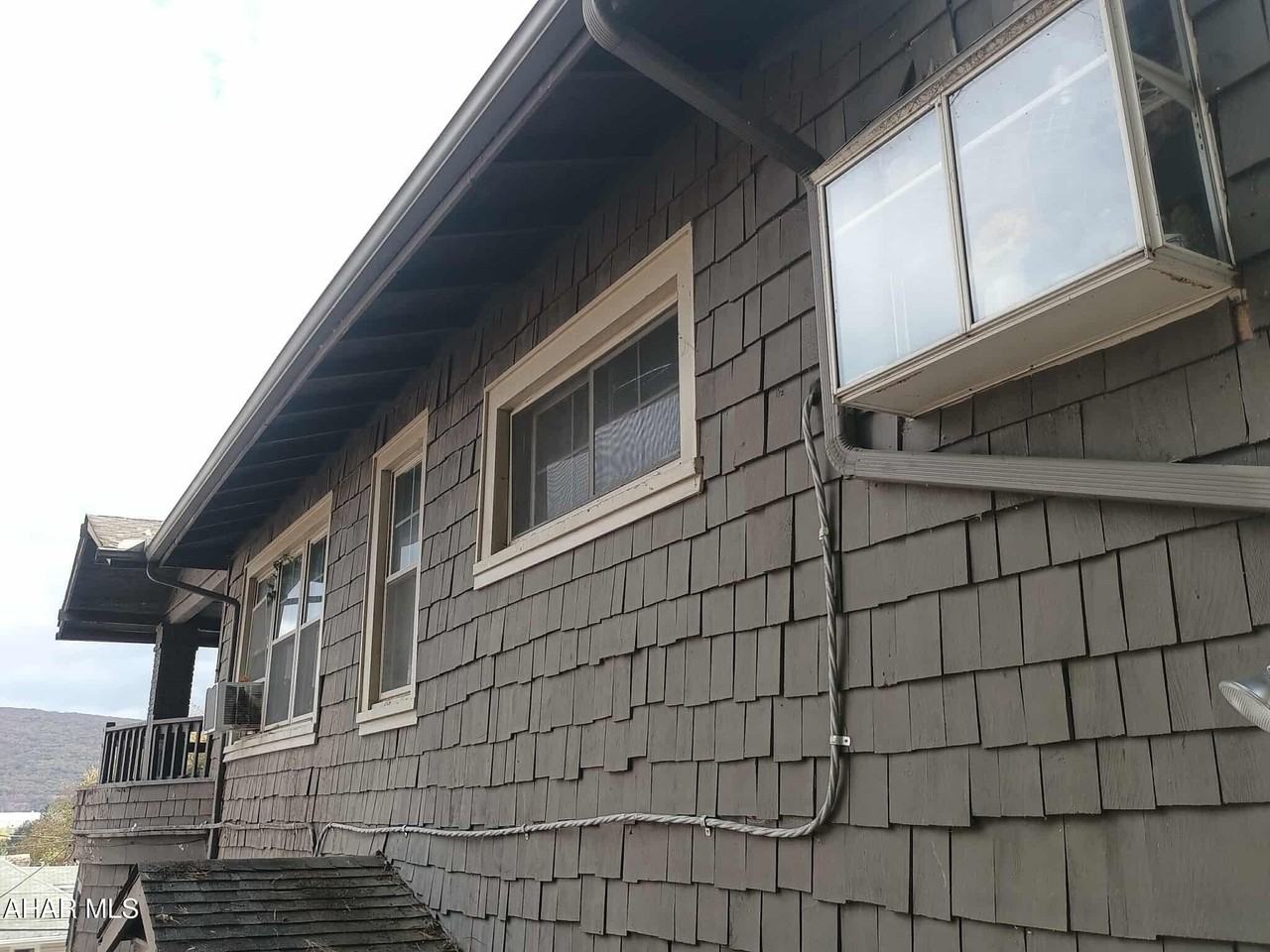 106 Ruskin Drive - Photo 3 of 41