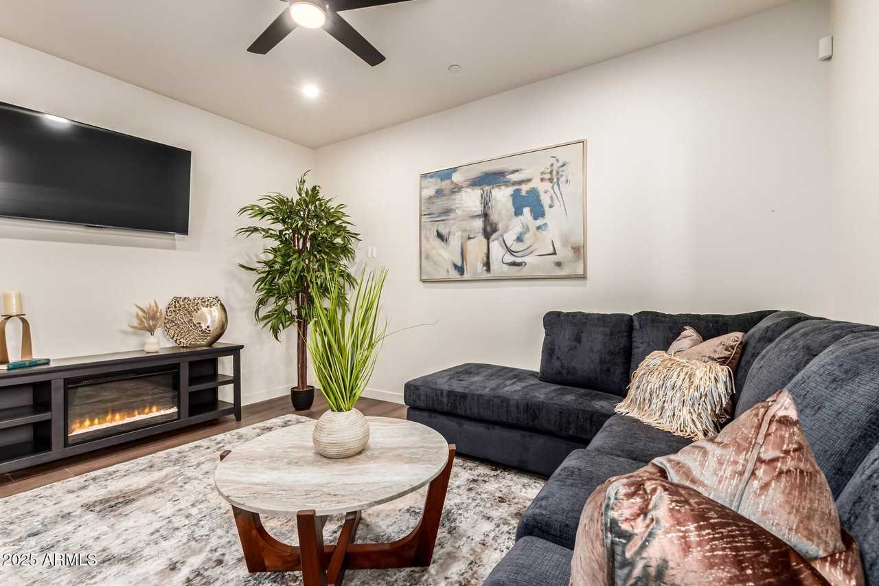 12005 North Panorama Drive #202