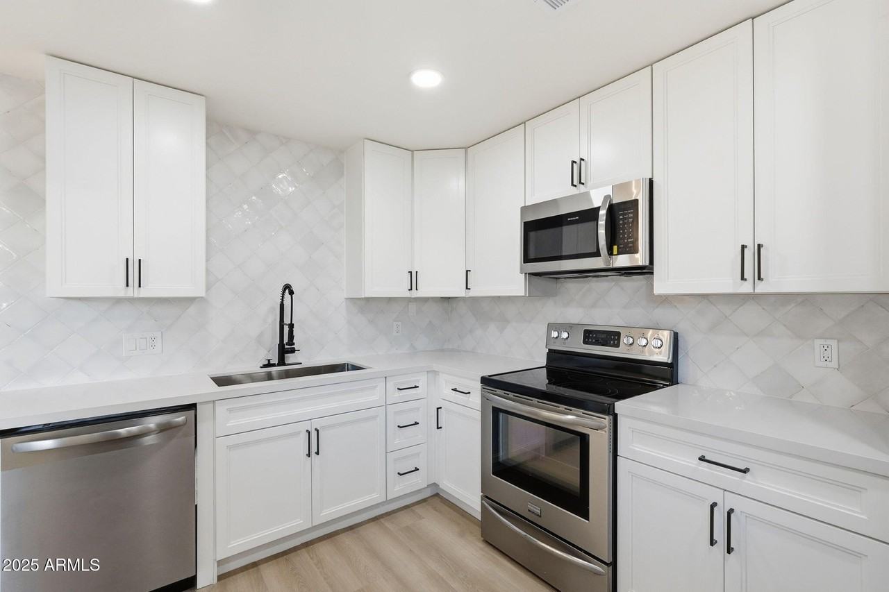 4201 E Camelback Rd Unit 74 #74 - Photo 2 of 20