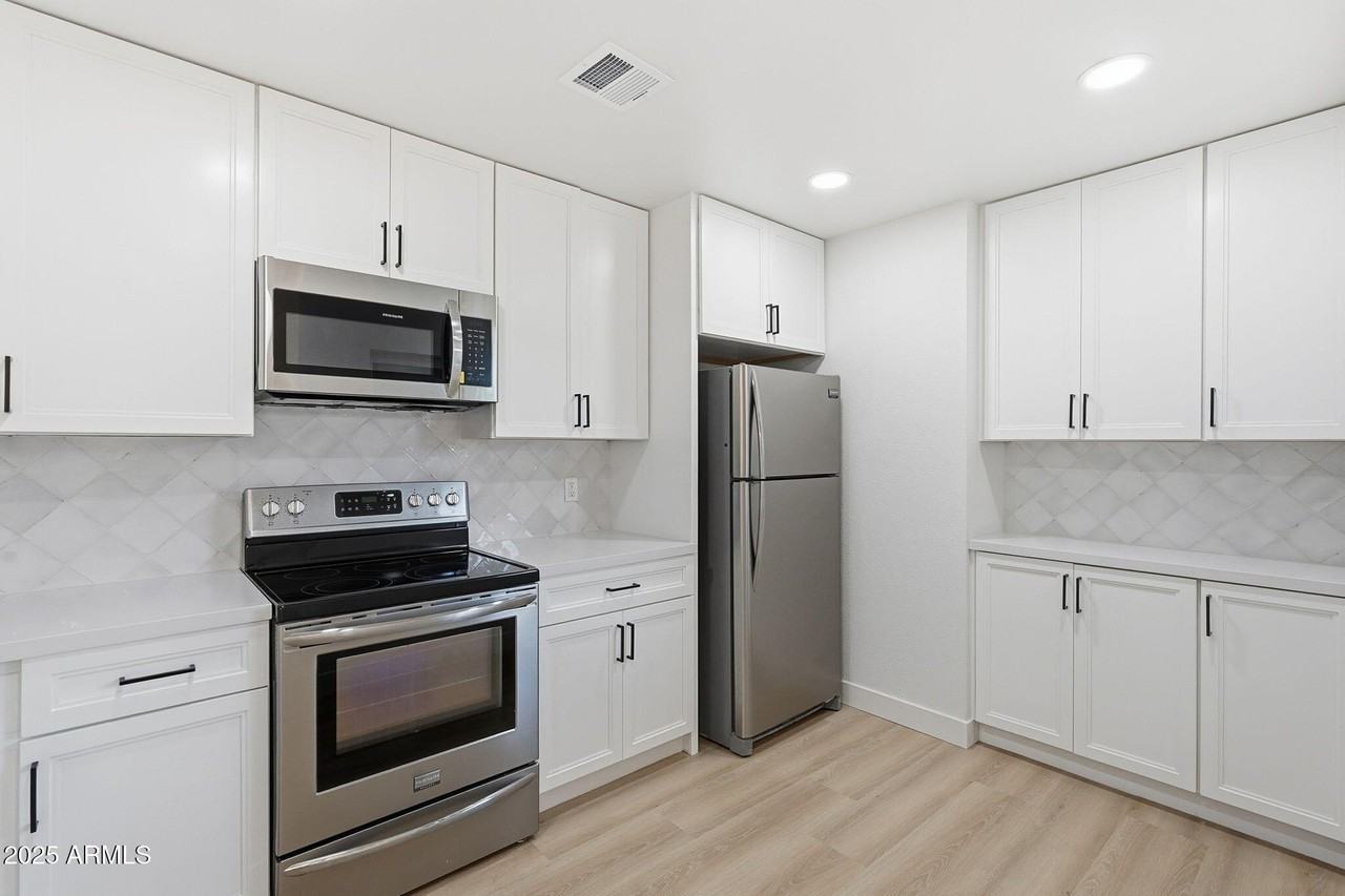 4201 E Camelback Rd Unit 74 #74 - Photo 3 of 20