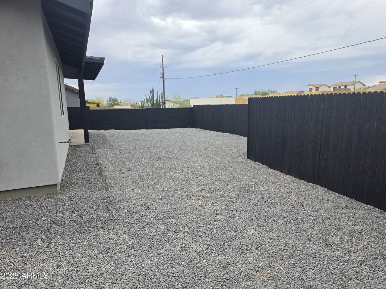 6134 S Borego Rd - Photo 4 of 23