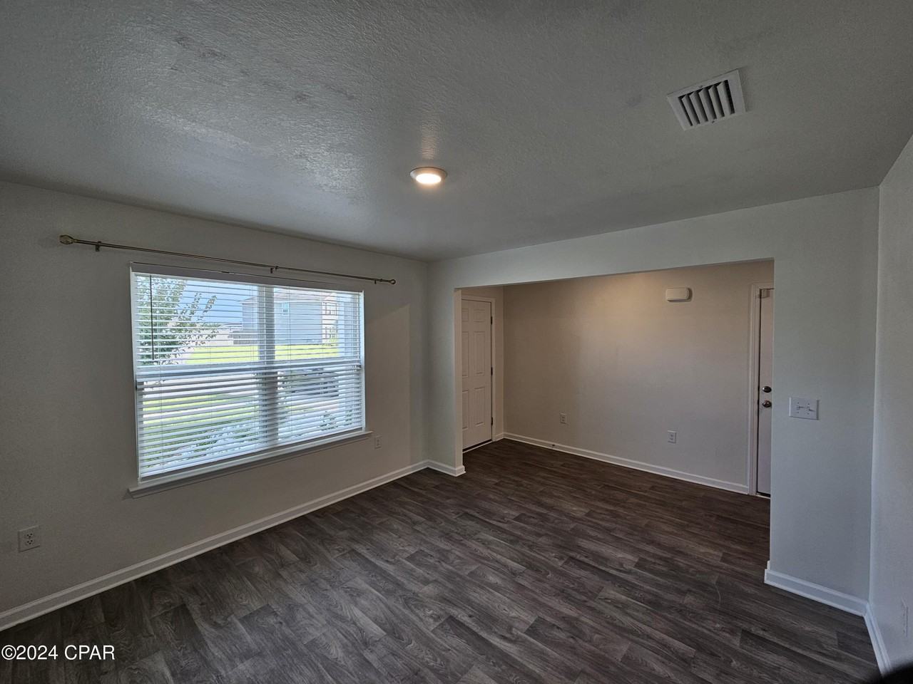 504 Albert Meadow Ln - Photo 4 of 36