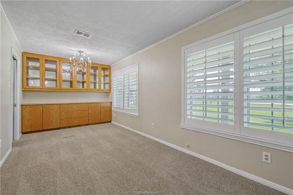 5428 Linda Ln - Photo 6 of 19