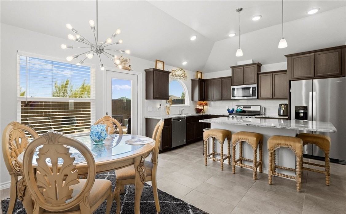 6913 Witts Way - Photo 5 of 15