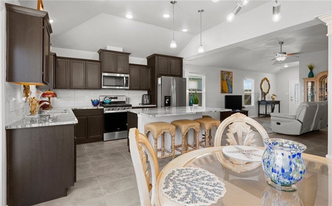 6913 Witts Way - Photo 6 of 15