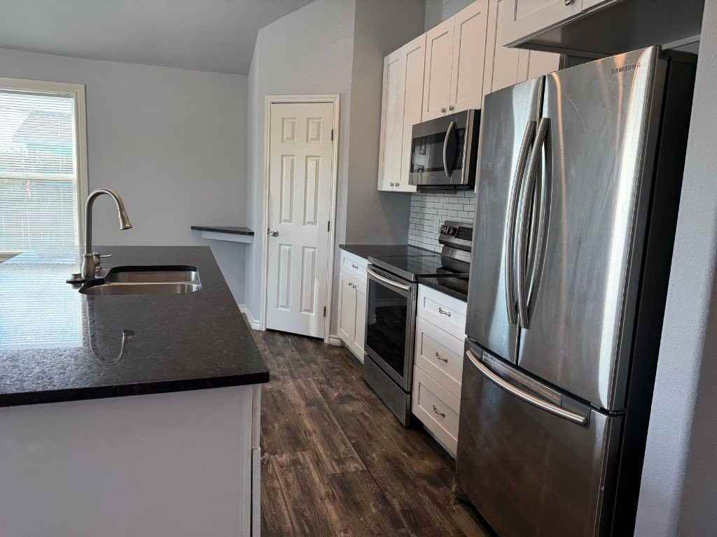 2121 Lone Star Rd - Photo 7 of 19