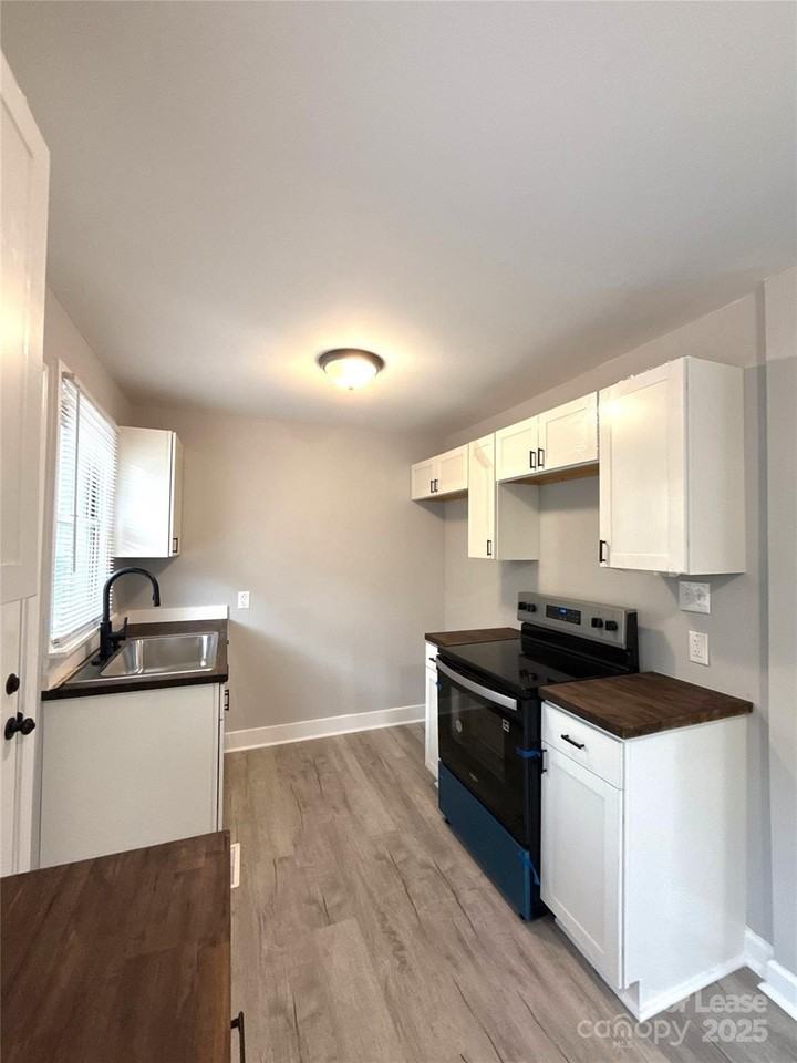 1142 Mona Drive - Photo 6 of 16