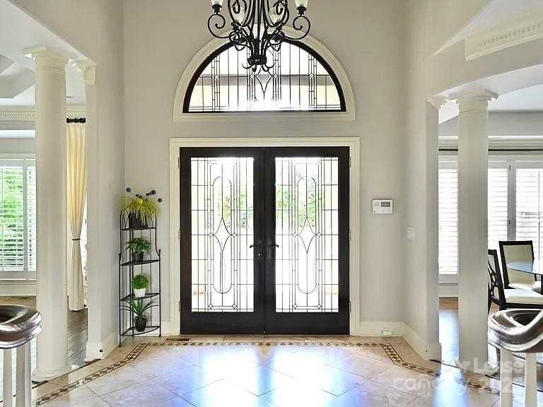 17234 Jetton Road - Photo 5 of 32