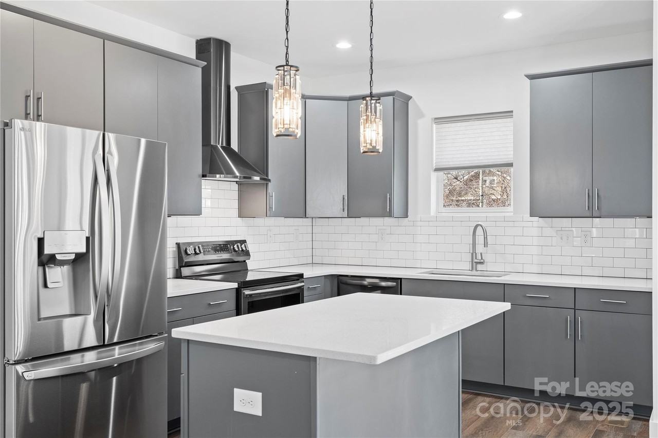 1712 Pegram Street - Photo 7 of 36