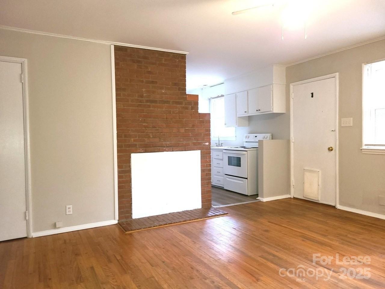 5100 Baker Dr - Photo 4 of 11