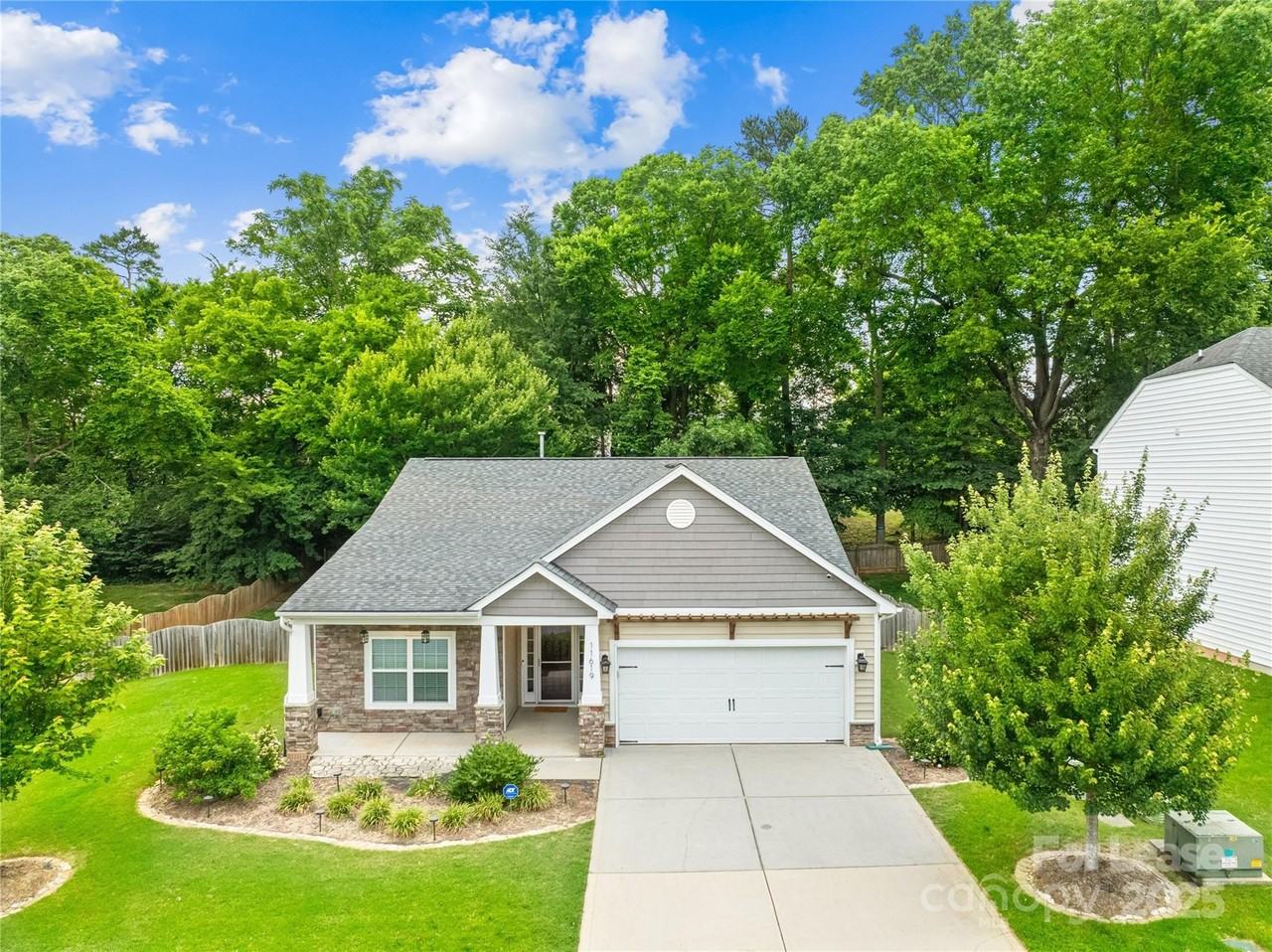 11619 Allen A Brown Rd - Photo 2 of 31