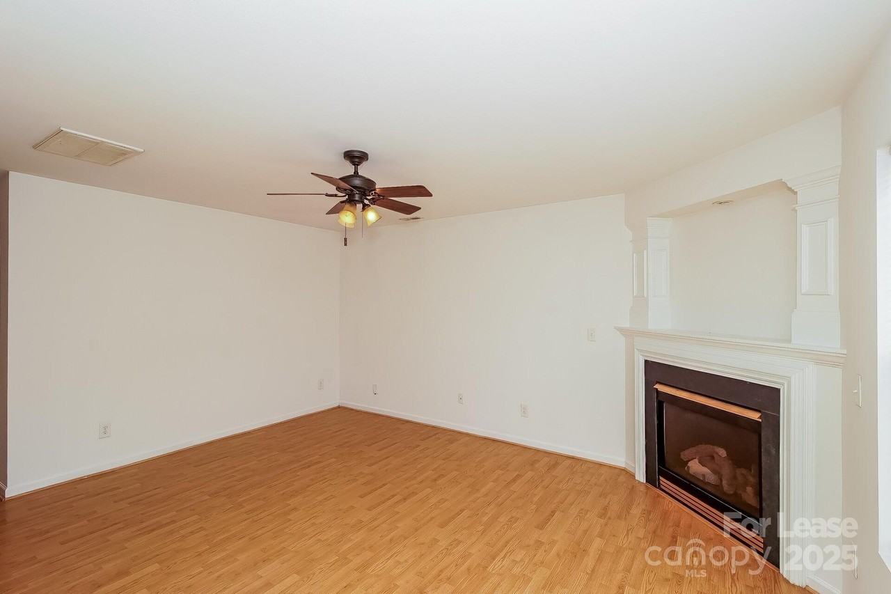 734 Aberdeen Glen Pl - Photo 7 of 22