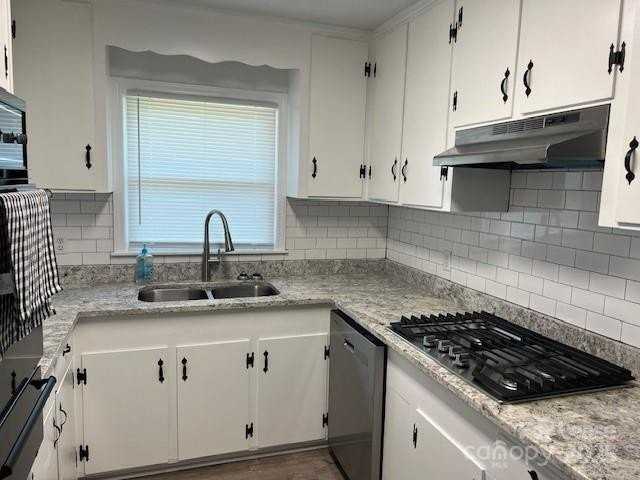 405 Copeland Park - Photo 3 of 12