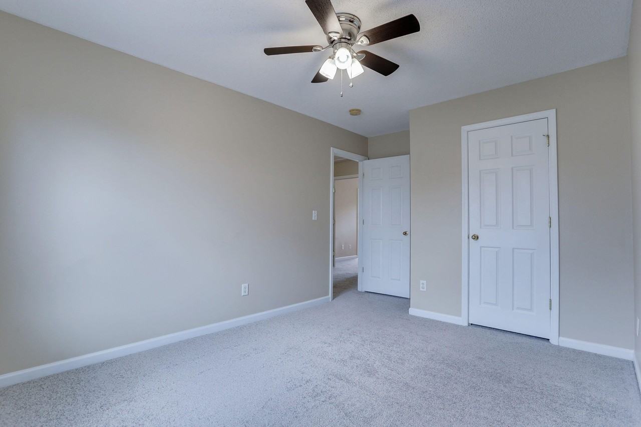 103 Mcnair Dr - Photo 5 of 42