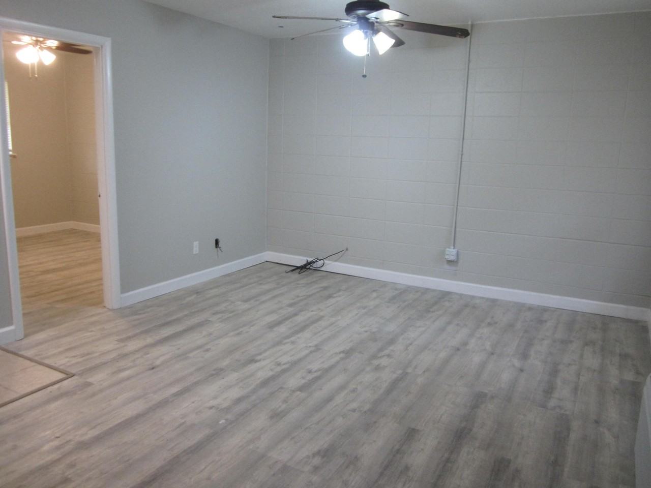 109 Chicago Ave Se Apt 1 #1 - Photo 3 of 9