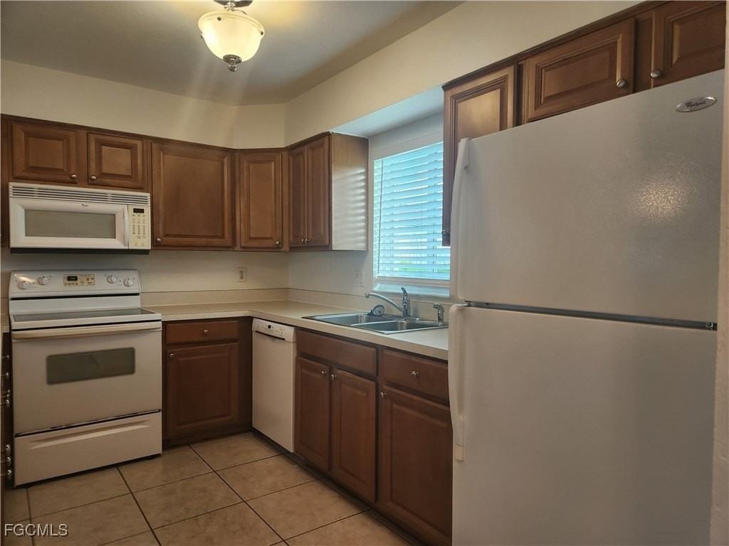 1623 Sw Santa Barbara Pl - Photo 6 of 18