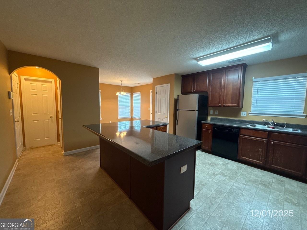 460 Camella Cir - Photo 7 of 22