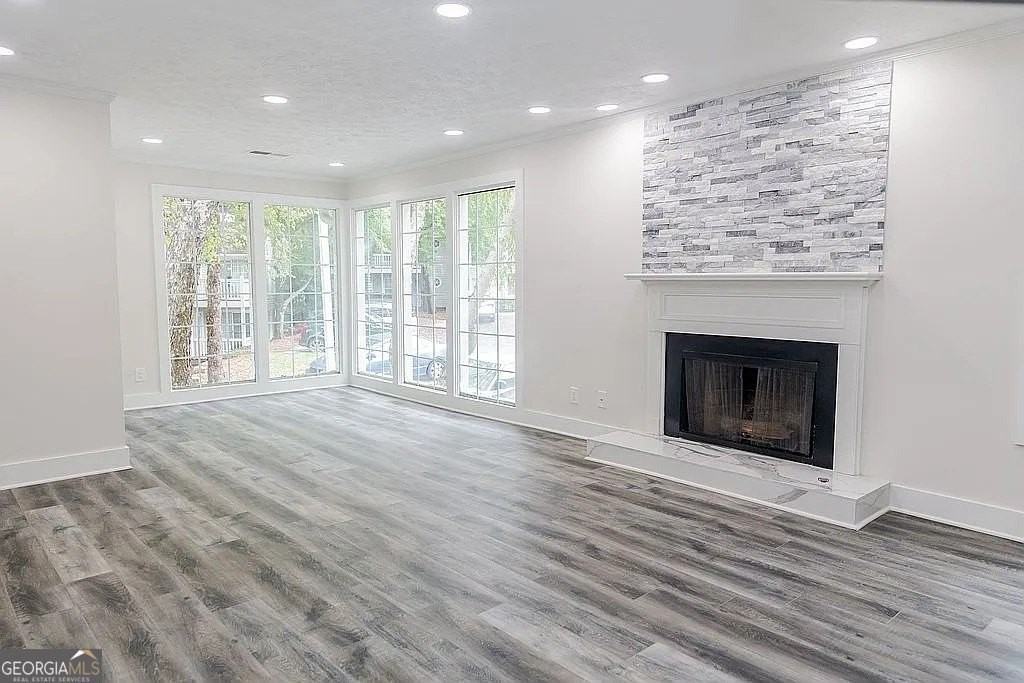 410 Countryside Pl Se - Photo 4 of 23