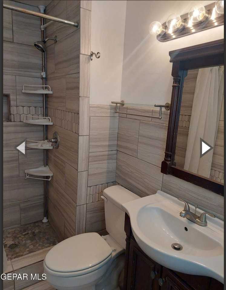 301 Rose Ln - Photo 6 of 21