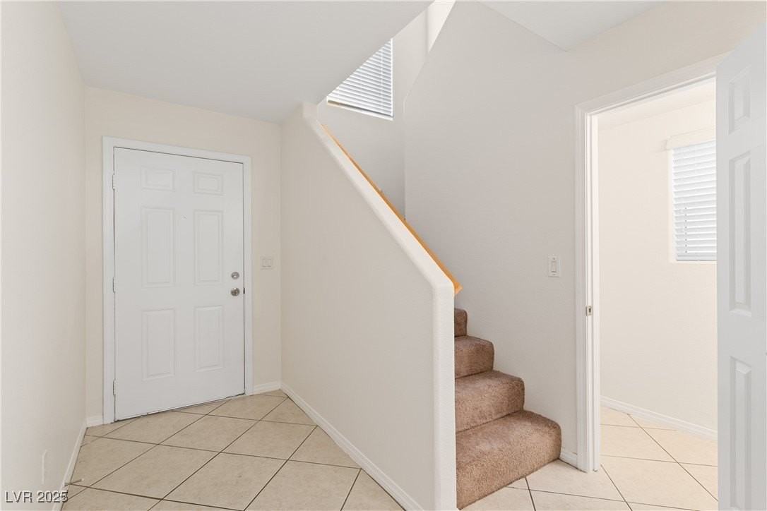 7268 Vinca Rd - Photo 3 of 39