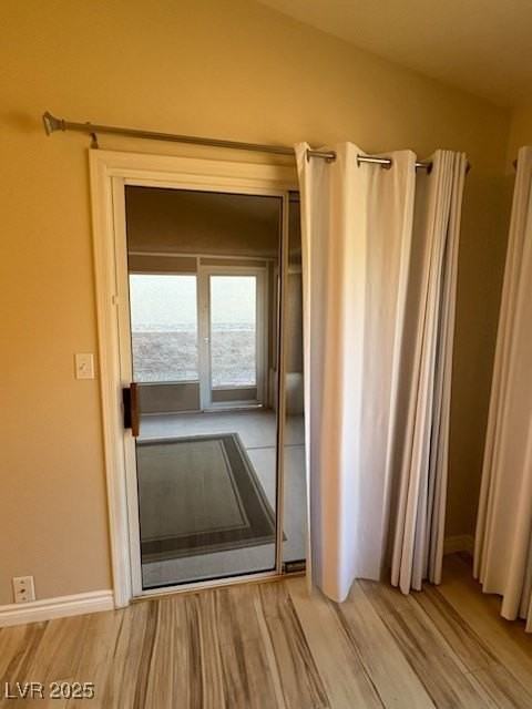 2605 Deer Lake St - Photo 4 of 17