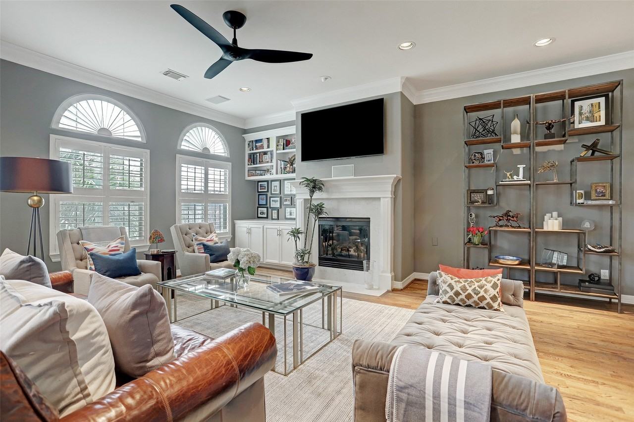 2810 Helena St - Photo 3 of 16