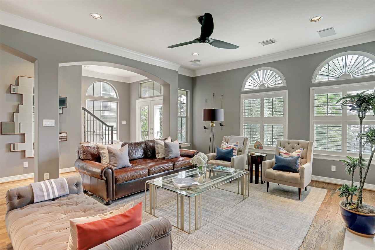 2810 Helena St - Photo 4 of 16