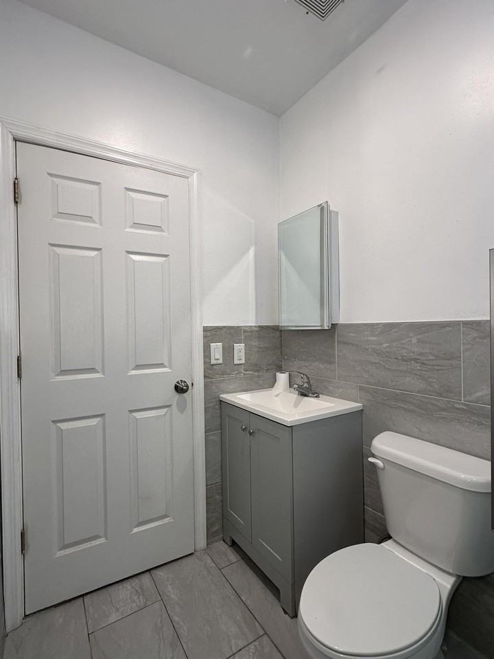38 Clendenny Ave #1R - Photo 7 of 18