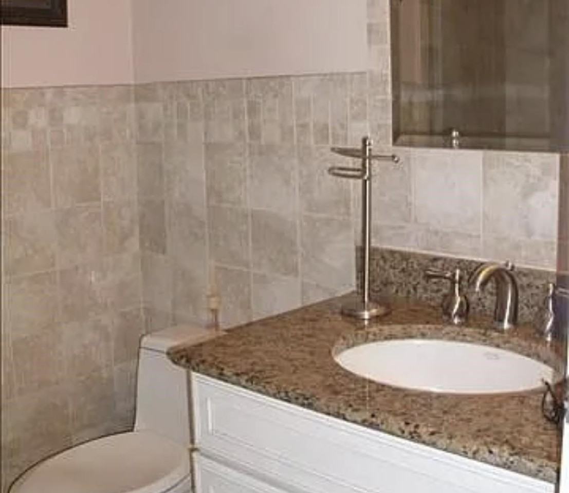 8C Cove Ln N - Photo 6 of 9