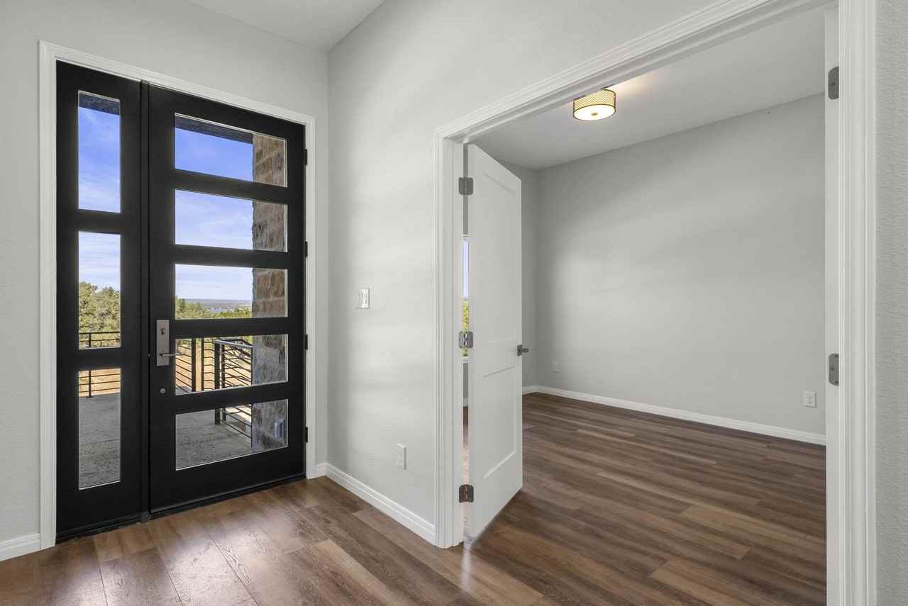 105 Out Yonder - Photo 2 of 27