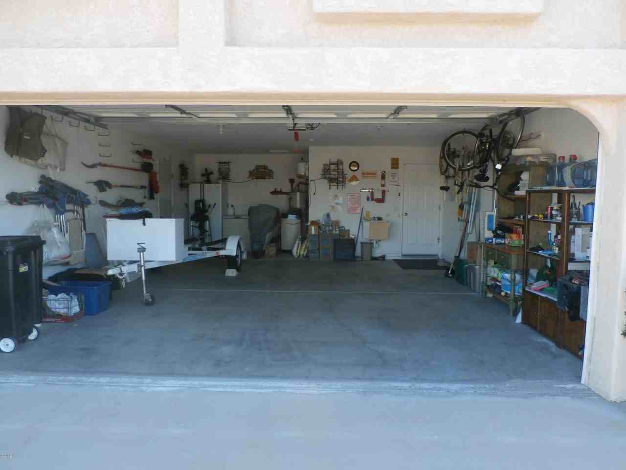 2020 Burgundy Dr - Photo 2 of 23