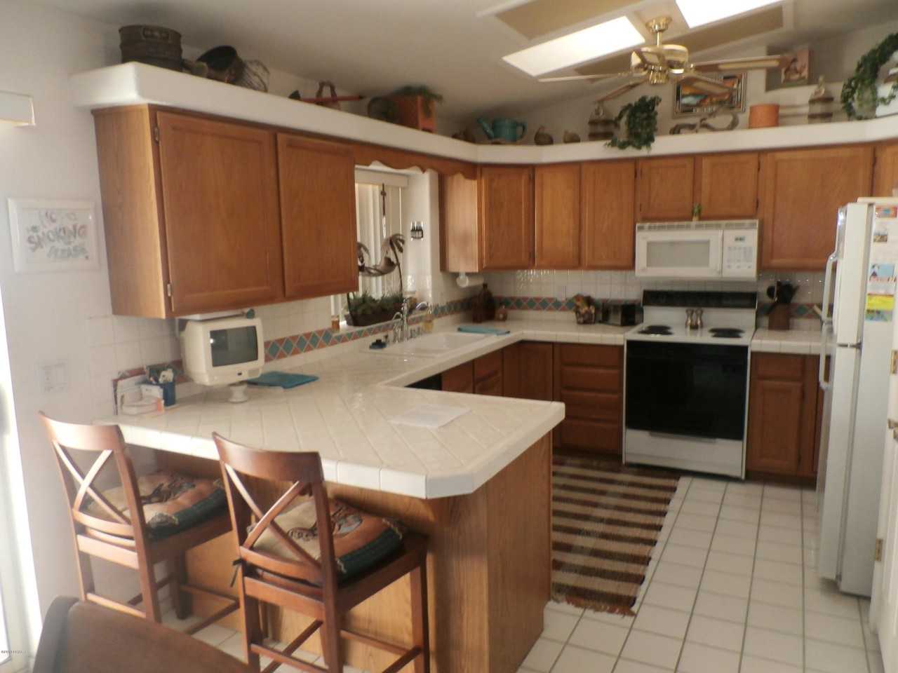 2020 Burgundy Dr - Photo 6 of 23