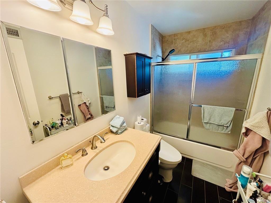 23813 Calvert St - Photo 2 of 8