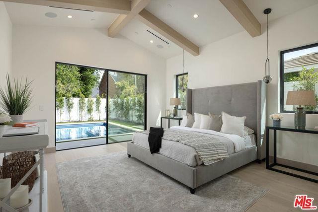 4512 Sunnyslope Ave - Photo 4 of 8