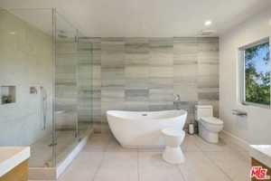 featured image of 3564 Multiview Dr