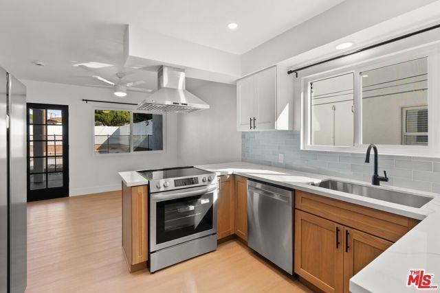 4020 La Salle Ave - Photo 3 of 8